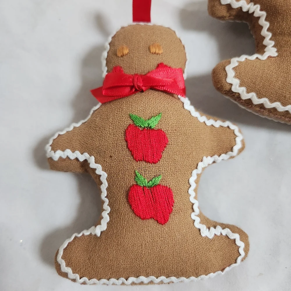 Vintage Handmade Stuffed Gingerbread Man Ornaments